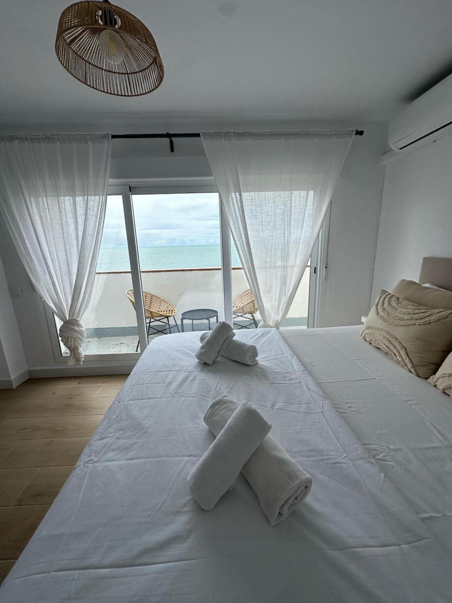 Gatu Villa Mar "Preferente Para Mayores De 25 Anos Y Familias " El Puerto de Santa Maria Exterior photo